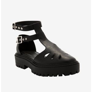 WMN Size 8 Hot Topic Black Double Buckle T-Strap Mary Janes